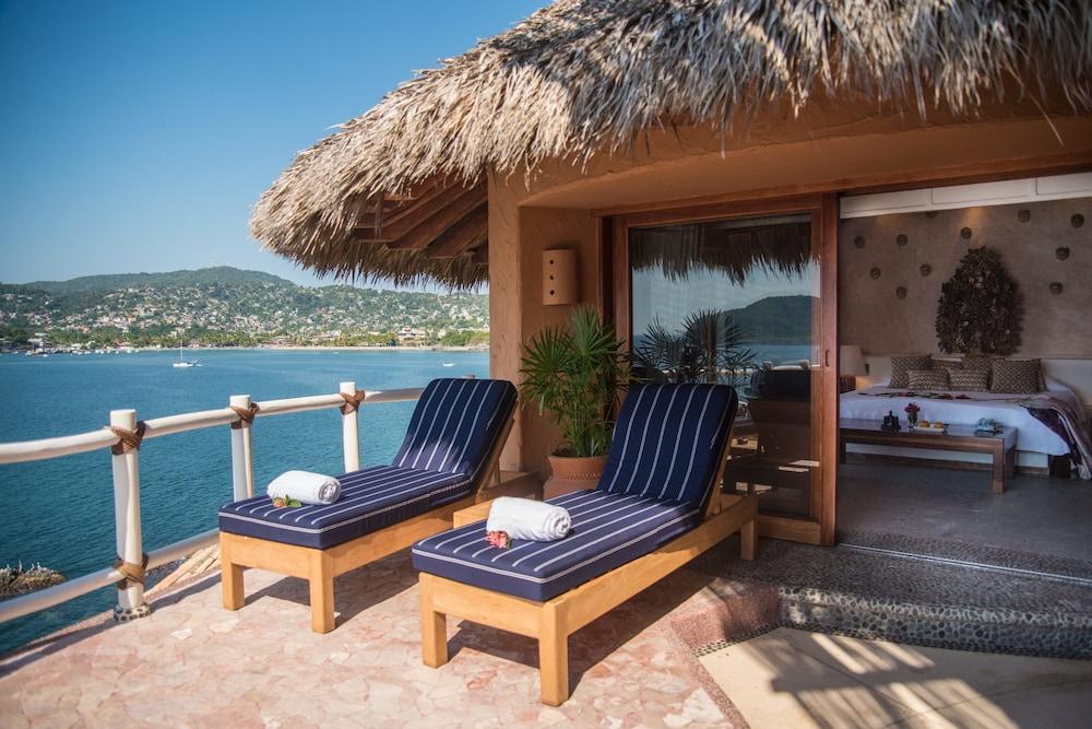 Villa El Murmullo by La Casa Que Canta