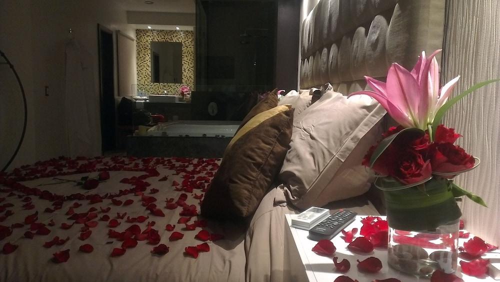 Hotel Centinela Grand