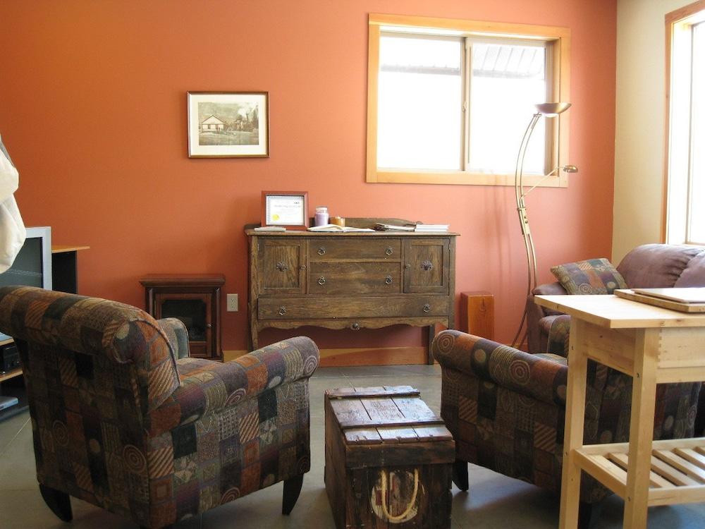 Mountain Town Properties Aladar's Guest Cabin