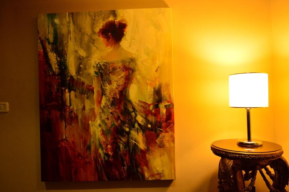 Nadine boutique suites