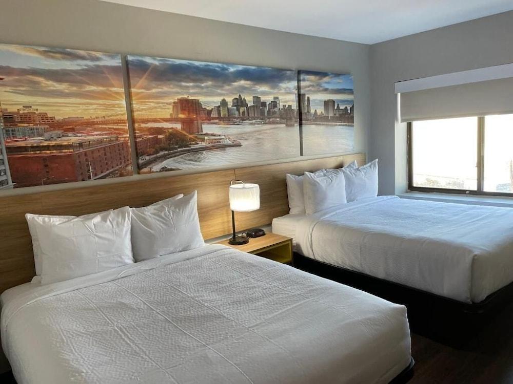 Days Inn & Suites by Wyndham Jamaica JFK Airport