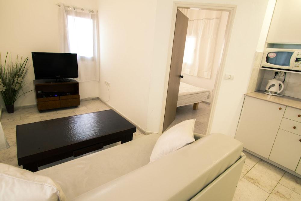 Apartment - Tel Aviv