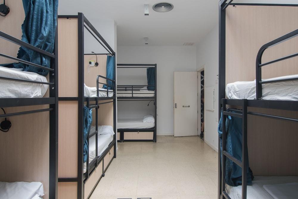 No Limit Hostel Central