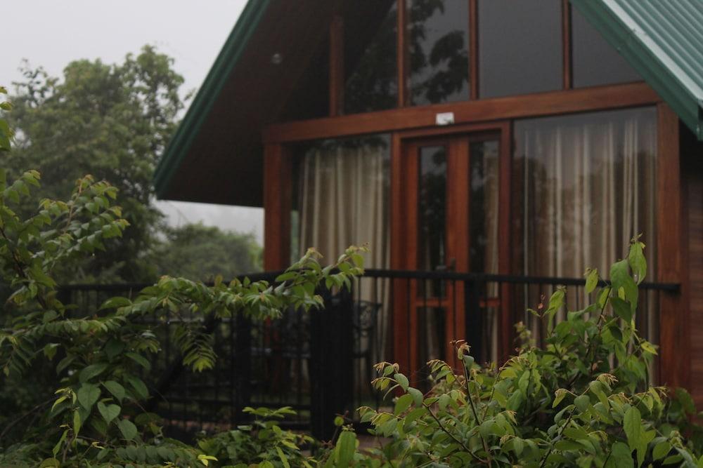 Nice Place Bungalows