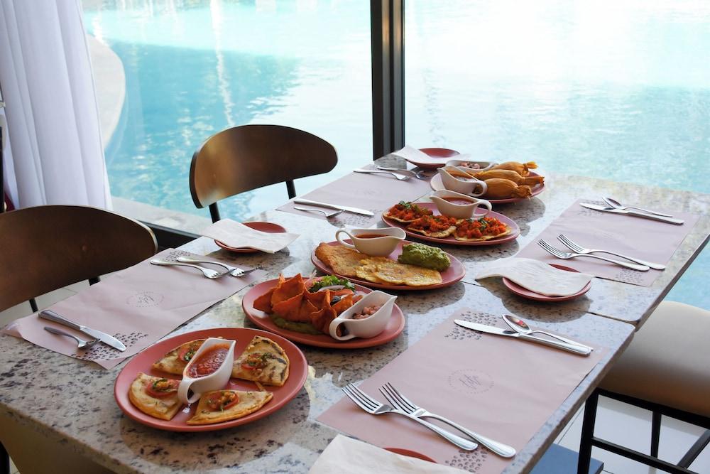 Fiesta Inn Villahermosa Cencali