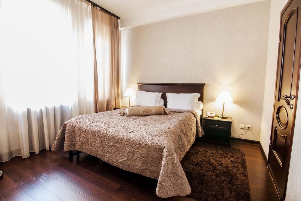 Plaza Boutique Hotel