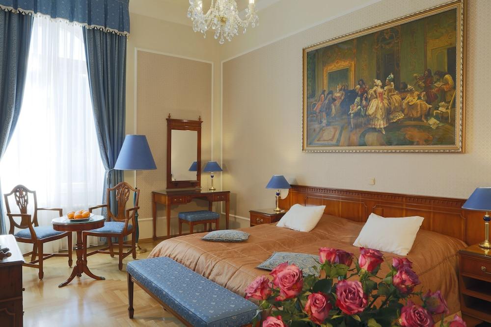 Hotel Bristol Palace