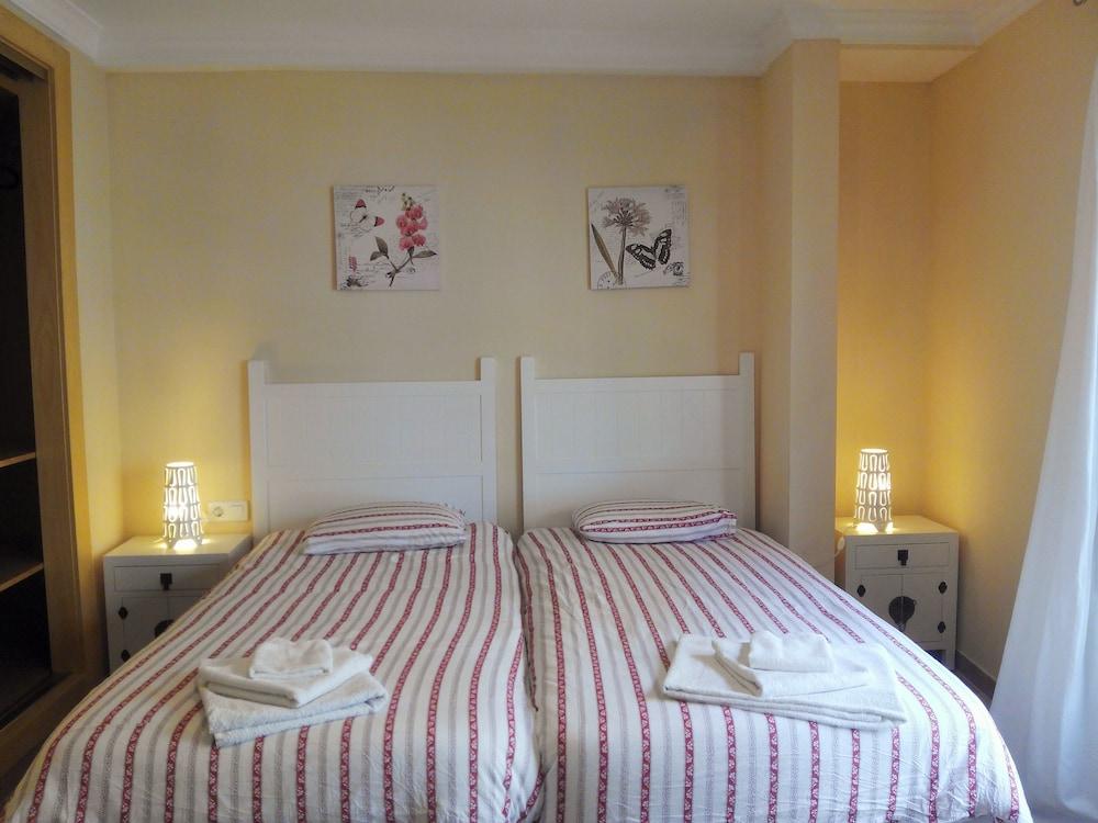 Apartamentos Decada Malaga