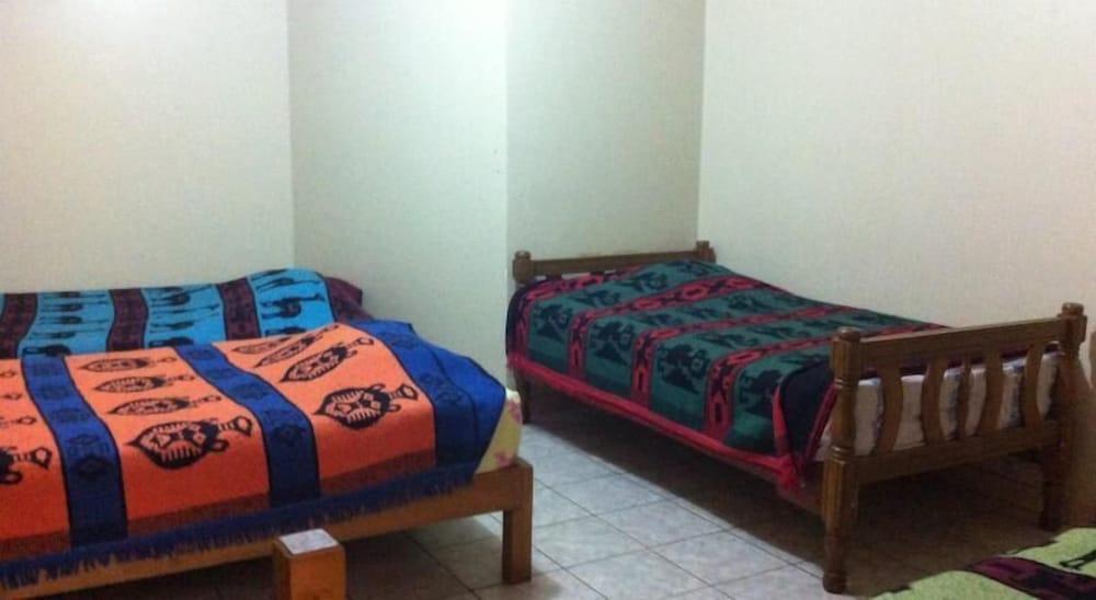 Hotel & Restobar Karaoke Garchetti