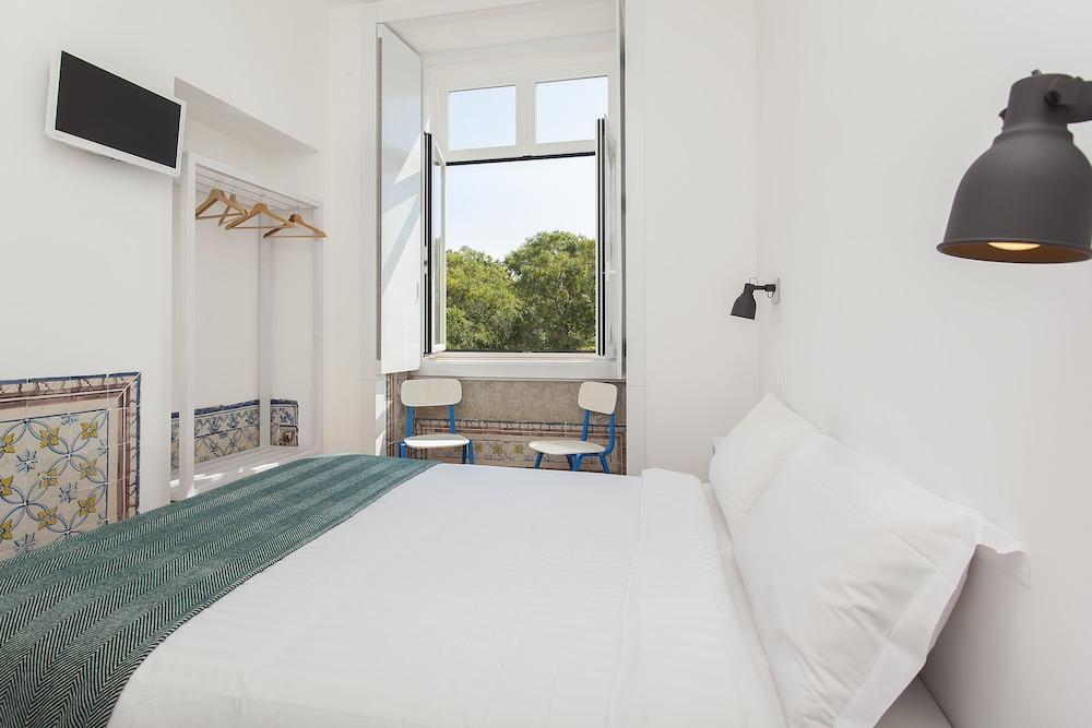Lisbon Old Town Guest House