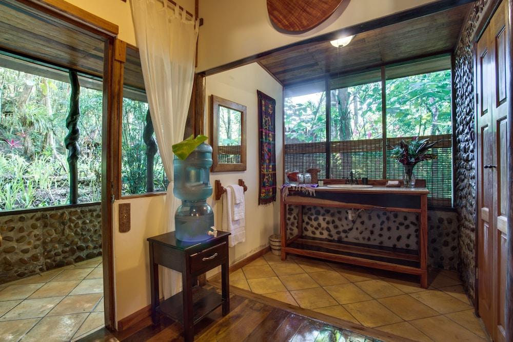 Table Rock Jungle Lodge