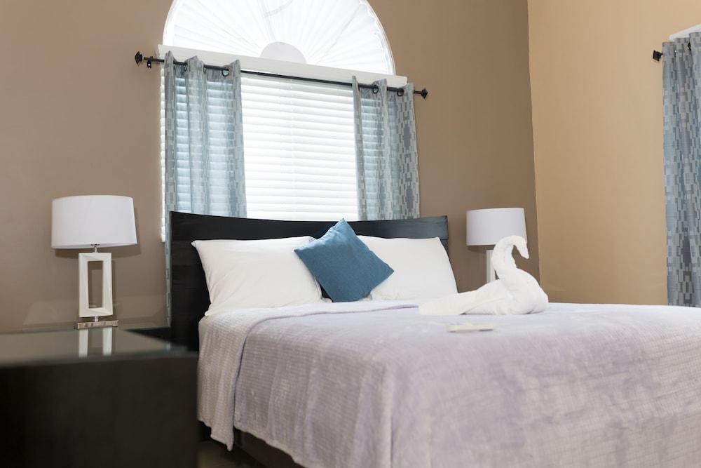 Casa Victoria Golf Retreat