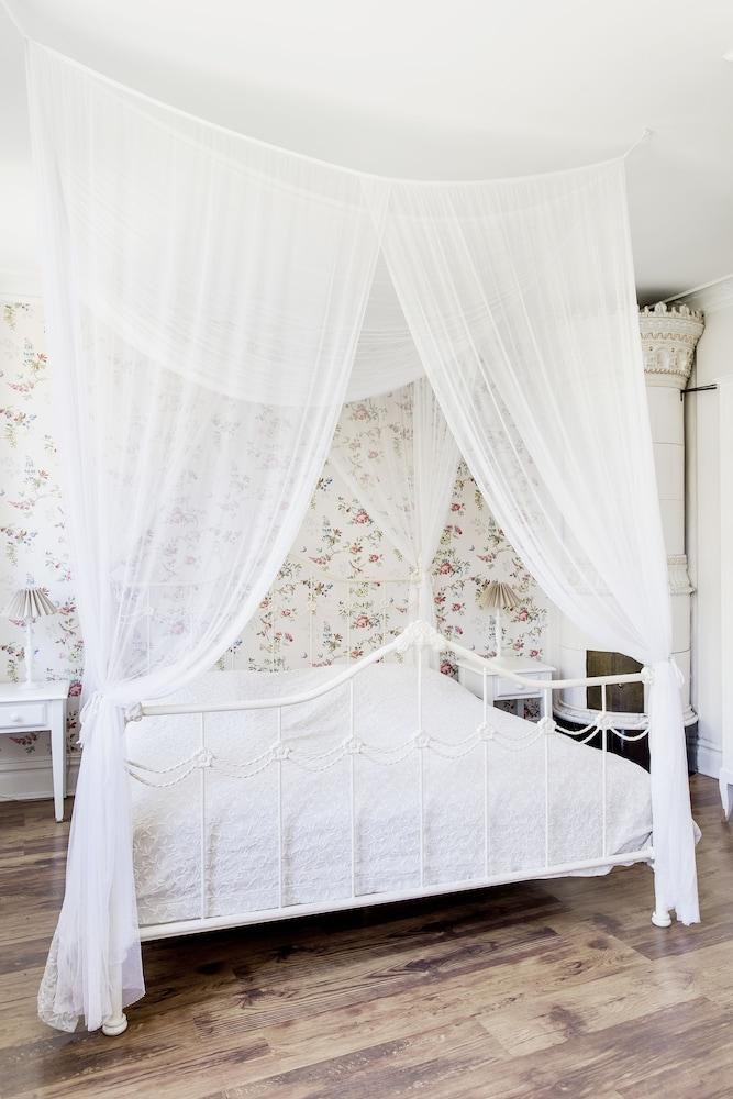 Okens Bed & Breakfast