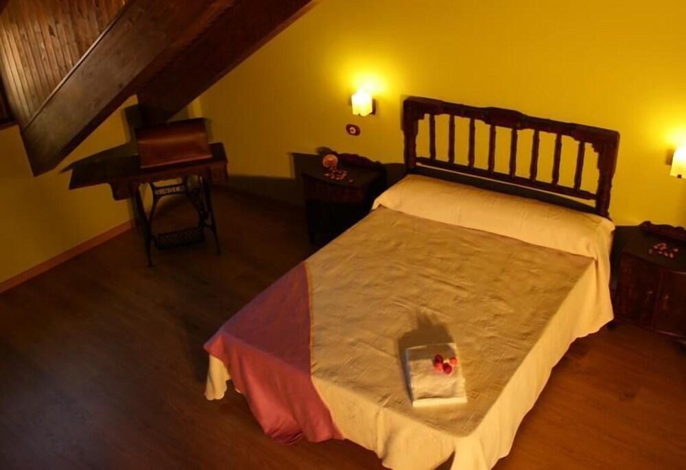 Casa Rural El Almendro de María