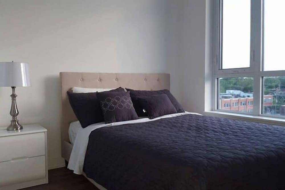 Gladstone Suites - Toronto Central