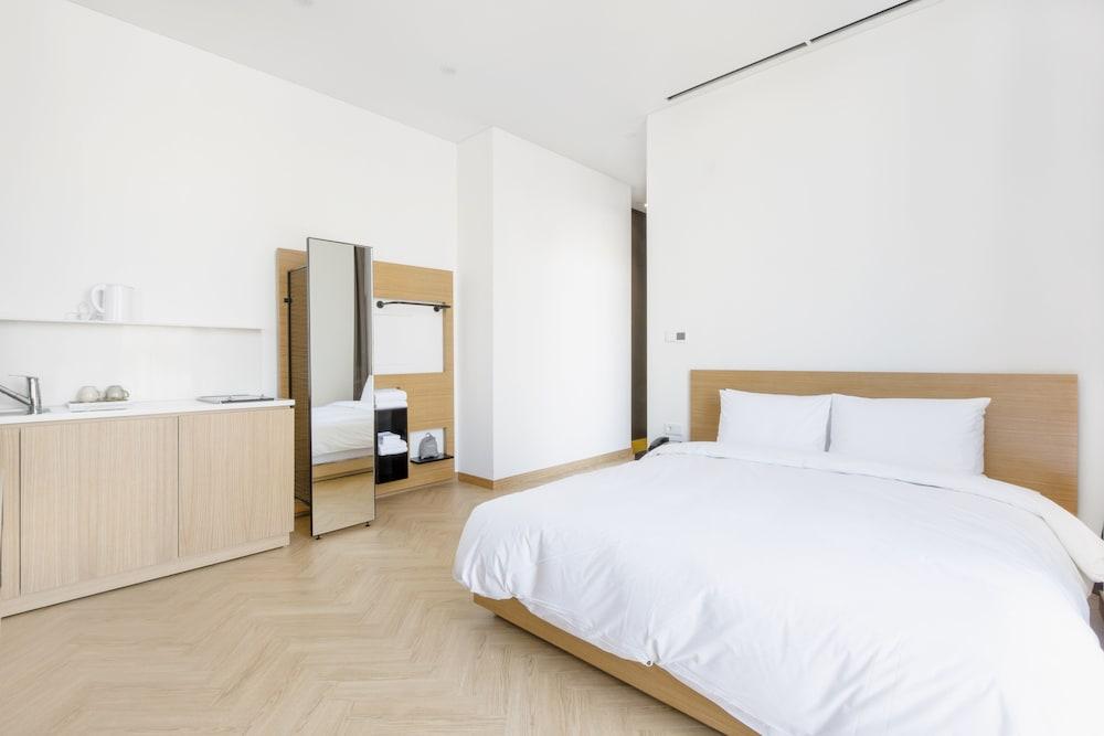 Handpicked Hotel & Collections