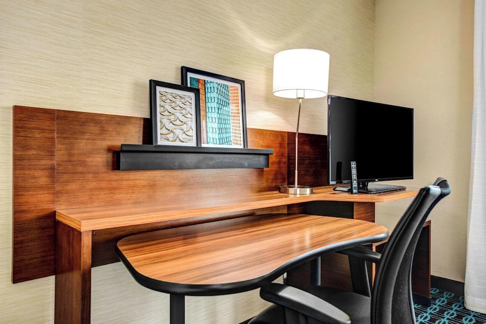 Fairfield Inn & Suites Lansing at Eastwood