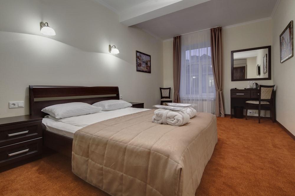 Solo Admiralteyskaya