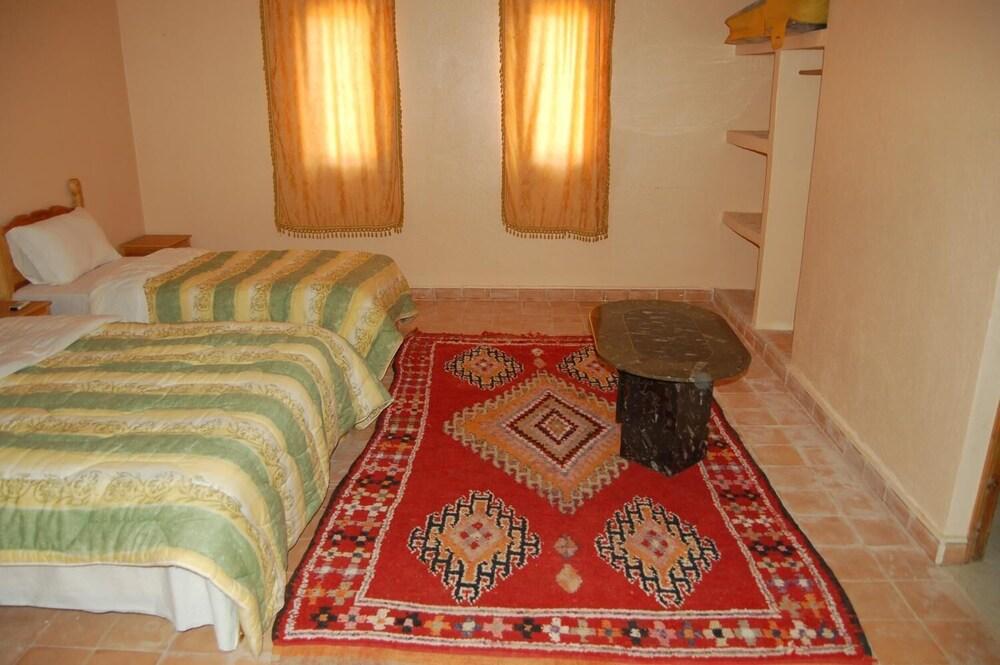 Auberge Kasbah Meteorites