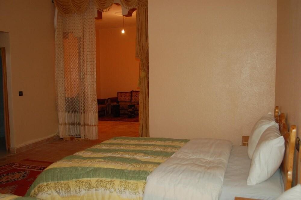 Auberge Kasbah Meteorites