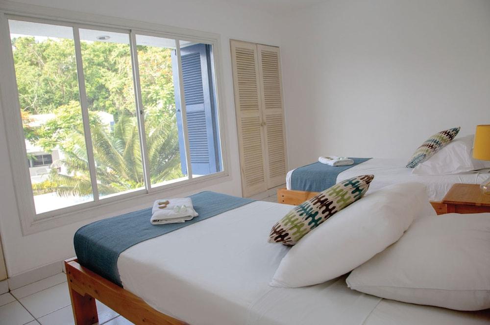 Green9 Hotel & Beach Resort Same