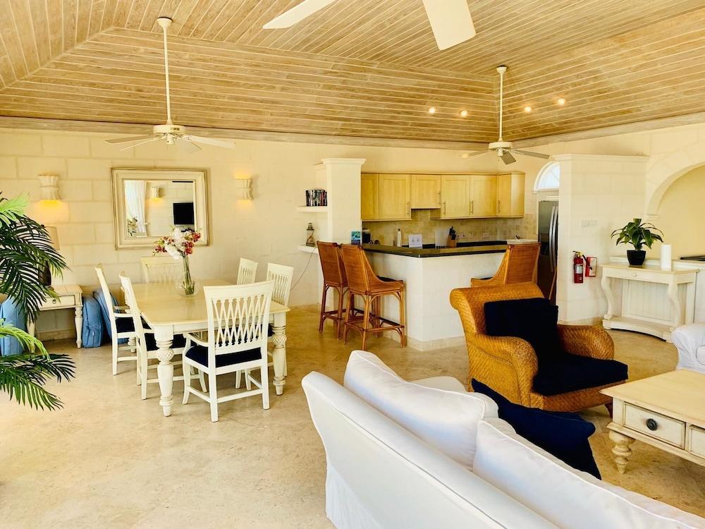 Royal Villa by Island Villas