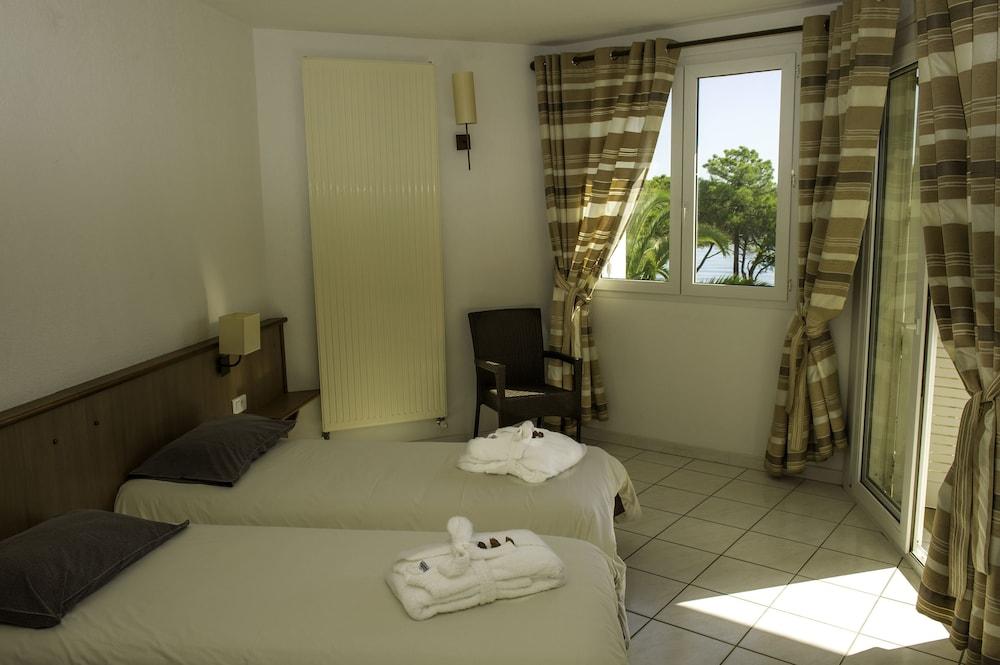 Le Village Des Isles