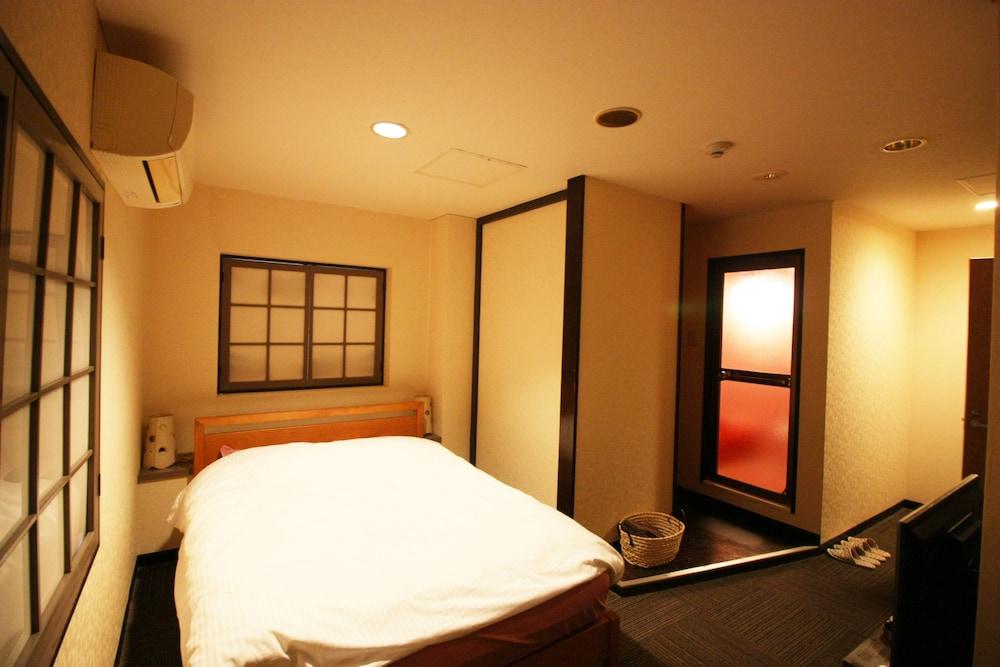 Hotel MUSE Osaka - Adults Only