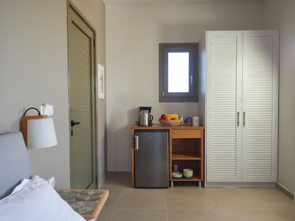 Callisto Seaside Homes & Suites