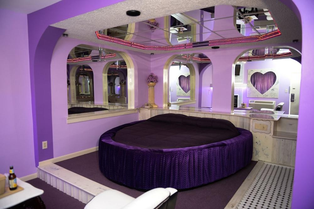 Gallery Holiday Motel