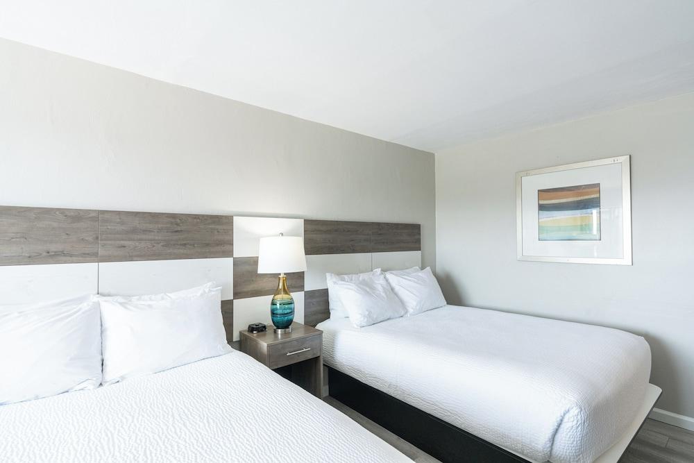 The Anchorage Inn and Marina