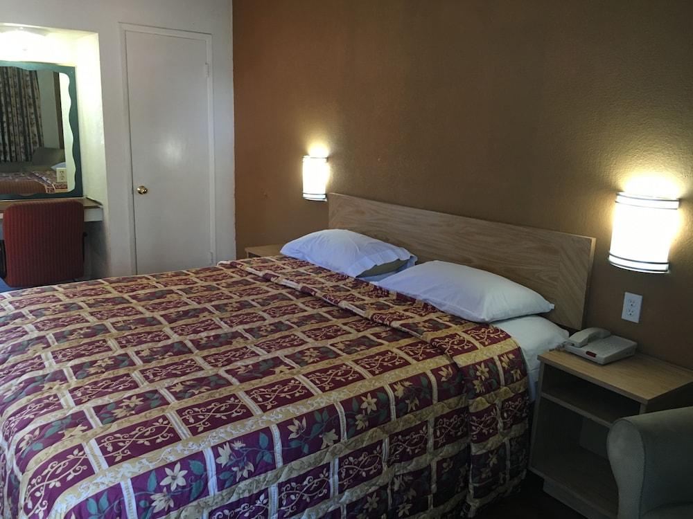 American Inn Ontario