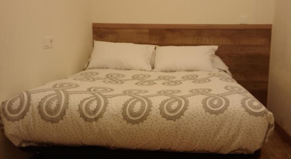 Apartamentos Reservas Leon