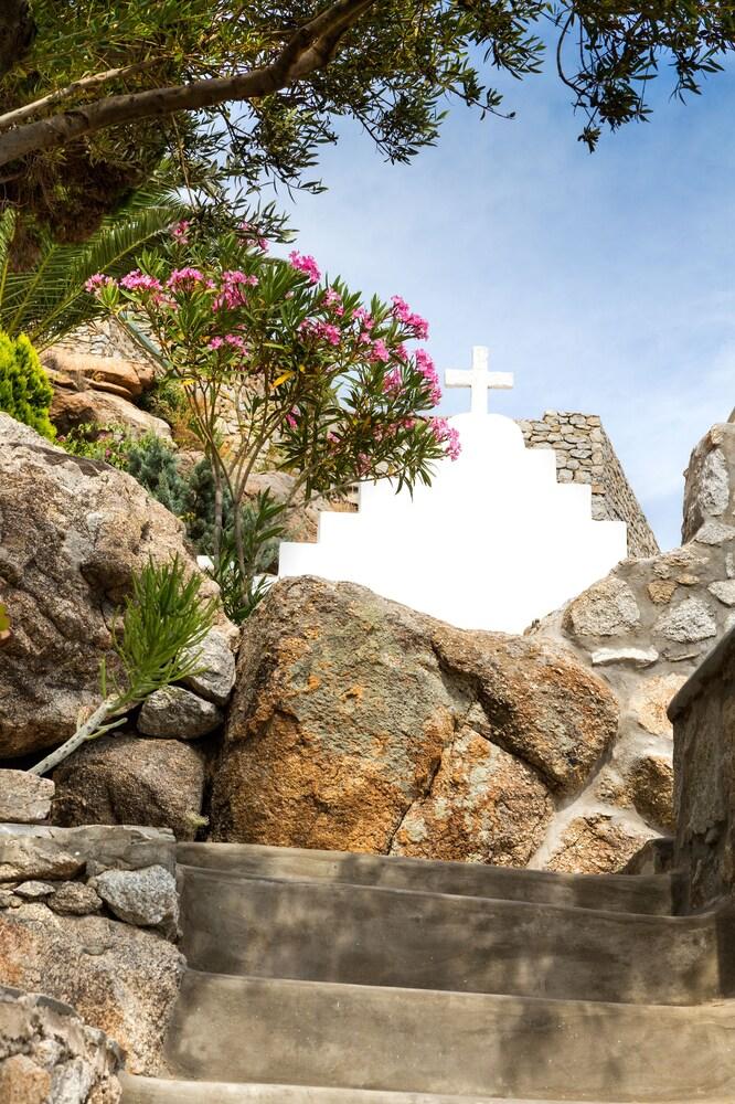 Bay Bees Sea view Suites & Homes