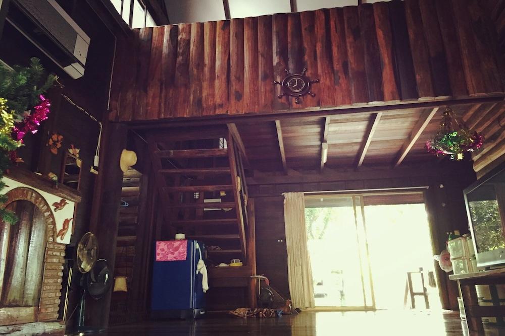 Baan Parimtarn Kanchanaburi