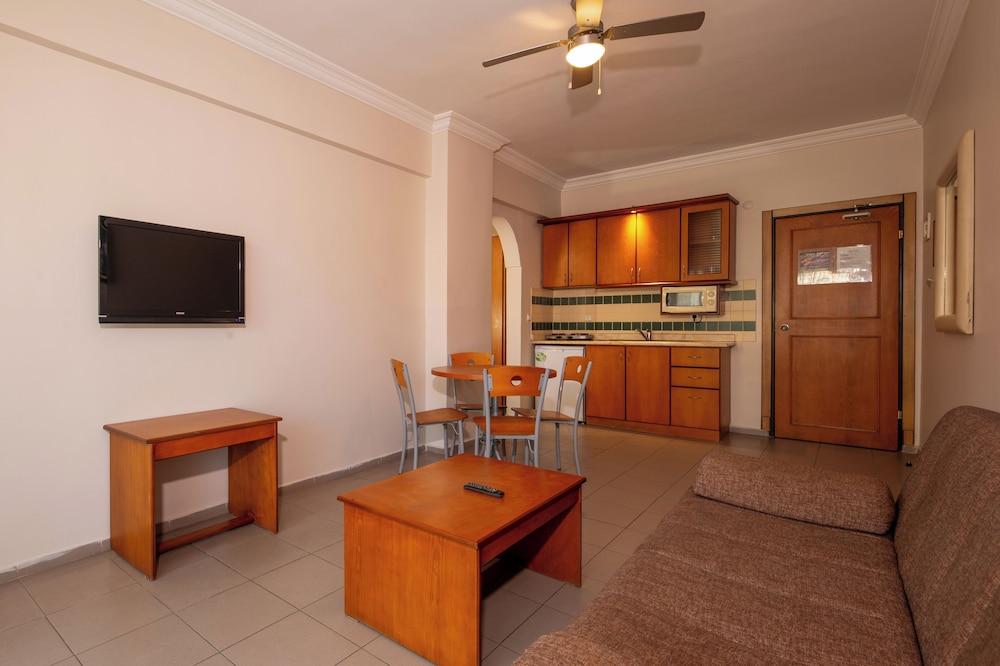 Aegean Princess Apart Hotel