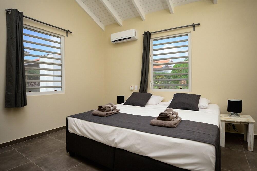 All Seasons Apartments