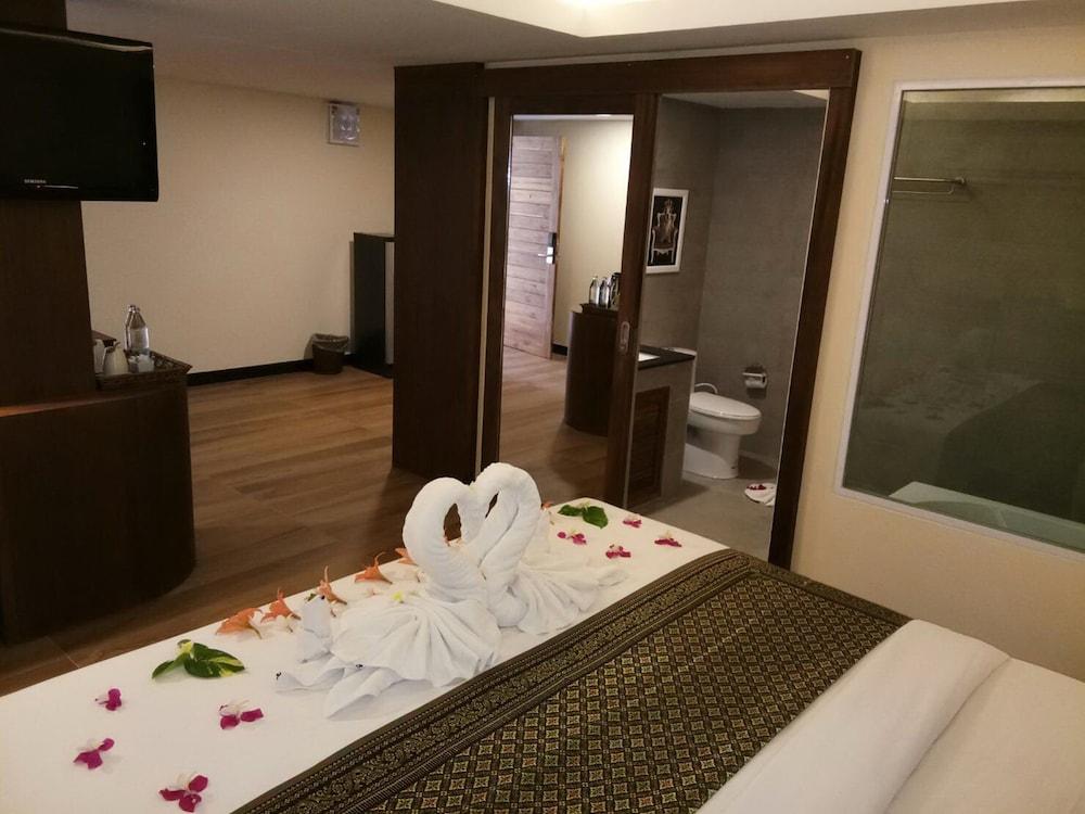 Samui Bayview Resort & Spa