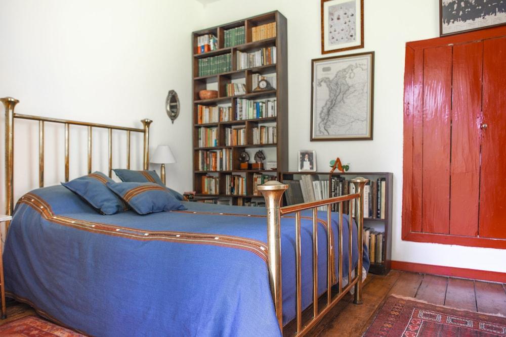 Hacienda Venecia Main House & Coffee Lodge