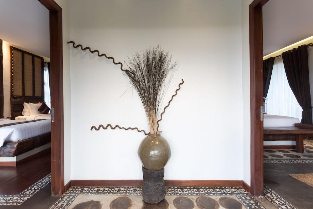 Khmer Paradise Villa