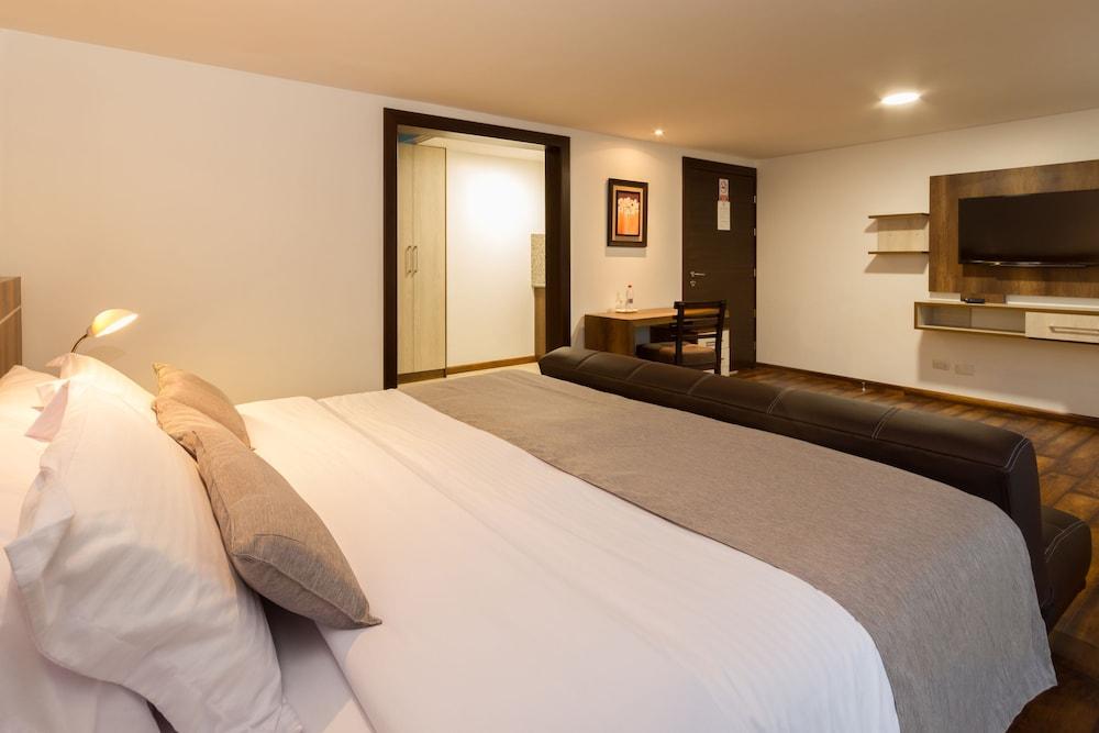 San Blas Hotel & Suites Ecuador