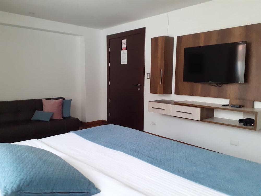 San Blas Hotel & Suites Ecuador