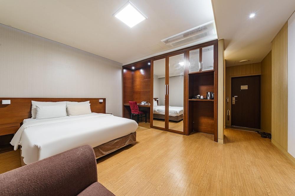 Korea Tourist Hotel