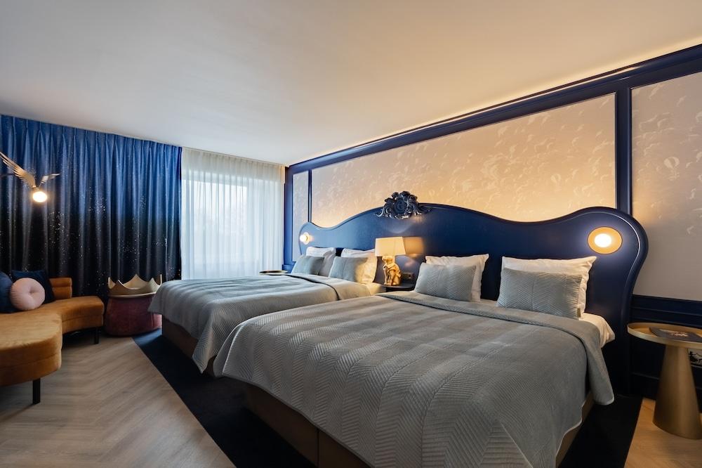 Efteling Wonder Hotel - Theme Park tickets included