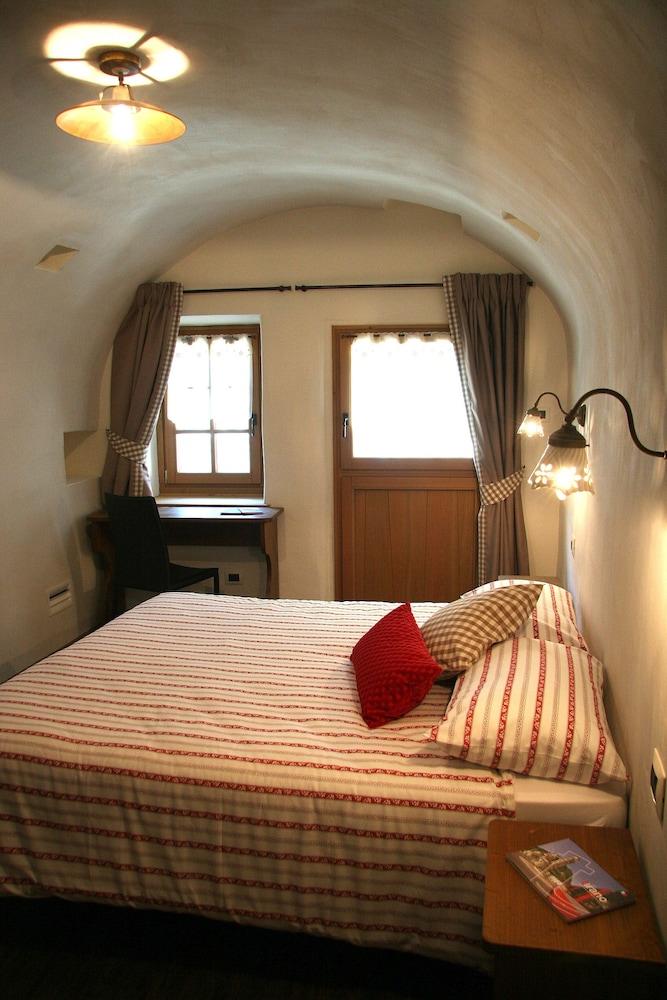 Ostello del Castello Tirano