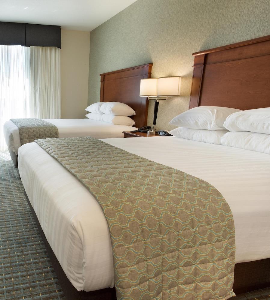 Drury Inn & Suites Burlington