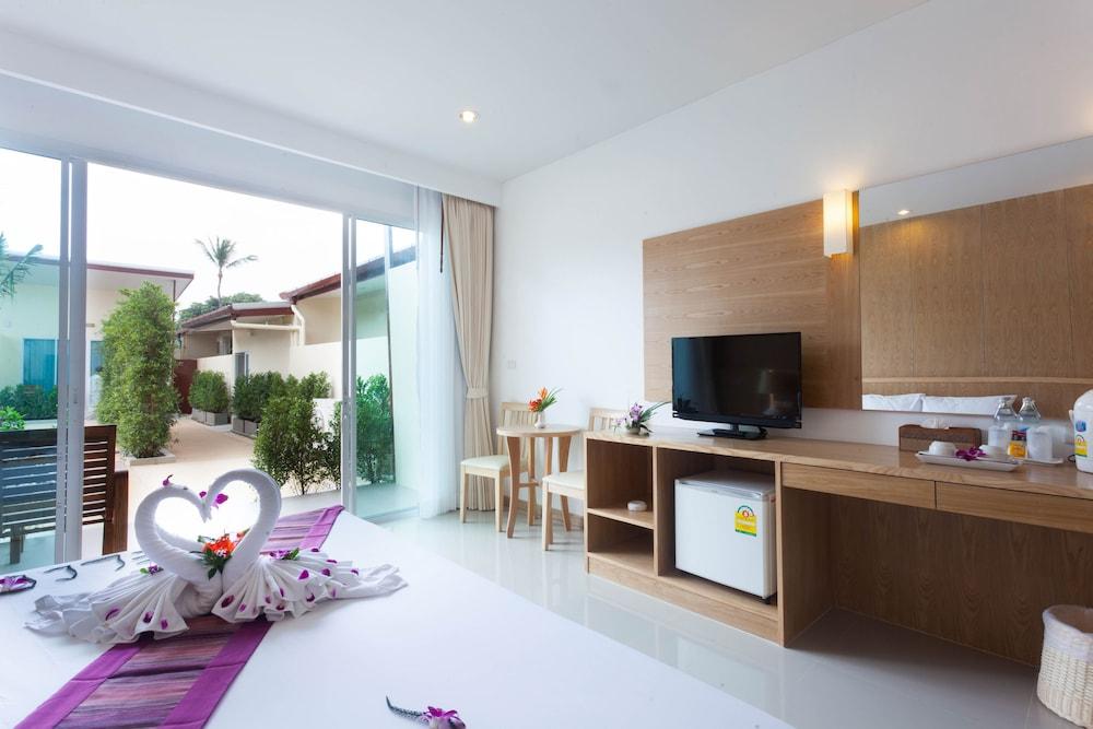 Chalong Princess Pool Villa Resort