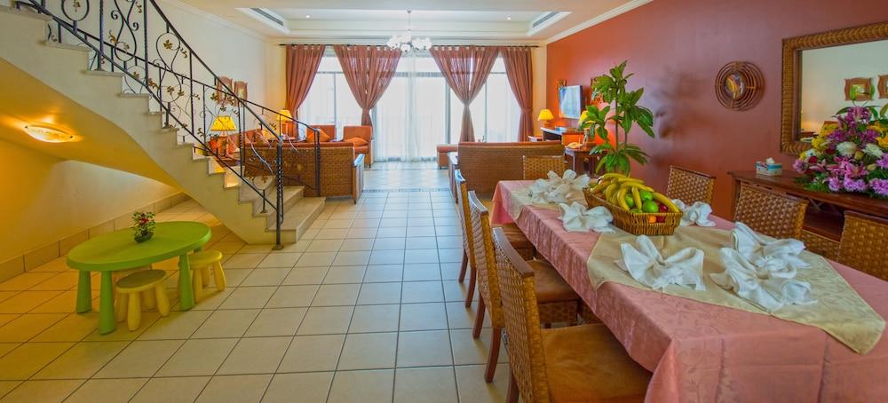 La Fontaine Rose Beach Resort