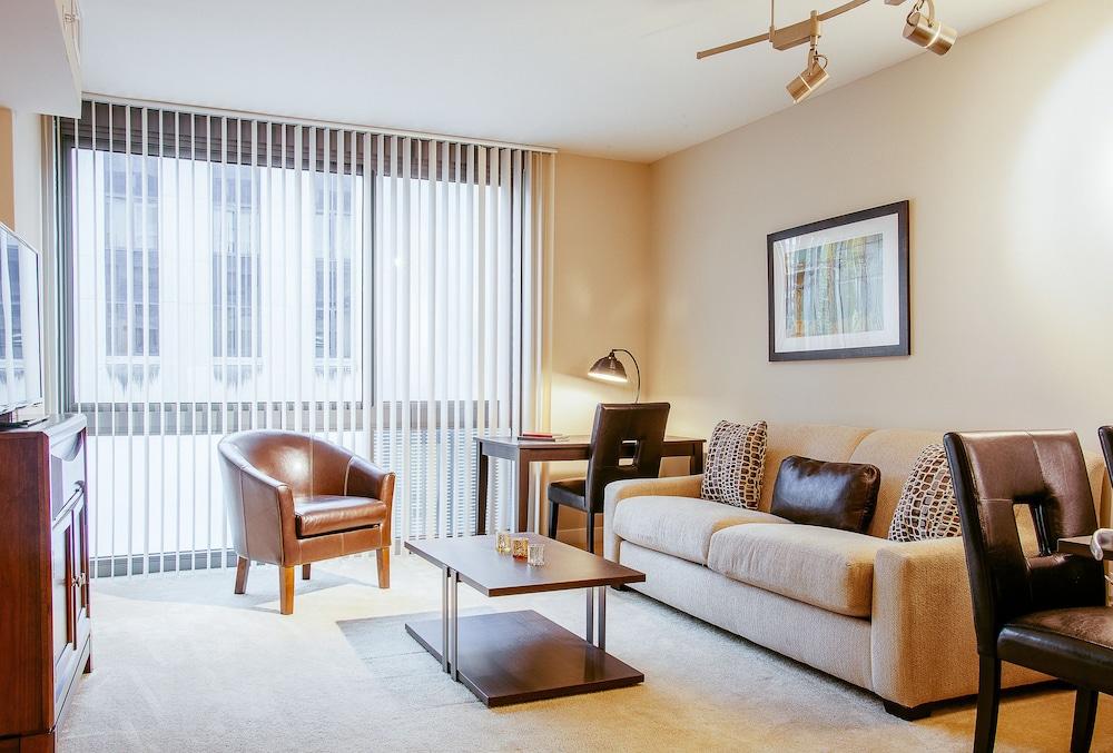 Bridgestreet at Newseum Residences