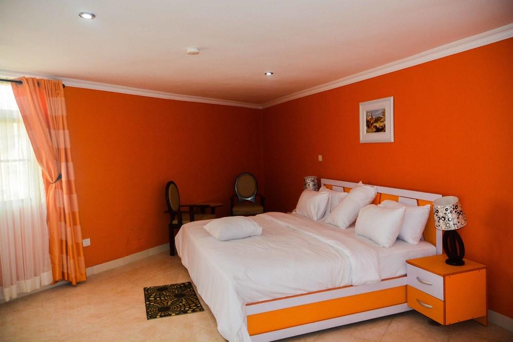 Springpark Yaad Hotel